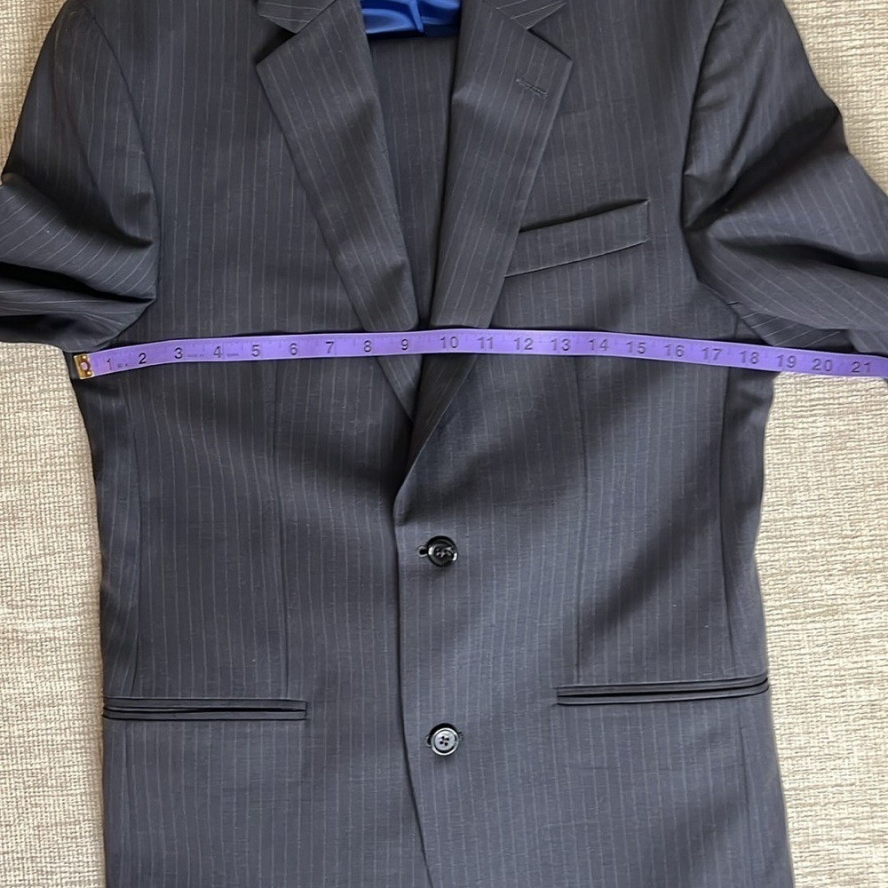 ⭐️ Bill Blass charcoal striped suit - Picture 7 of 13